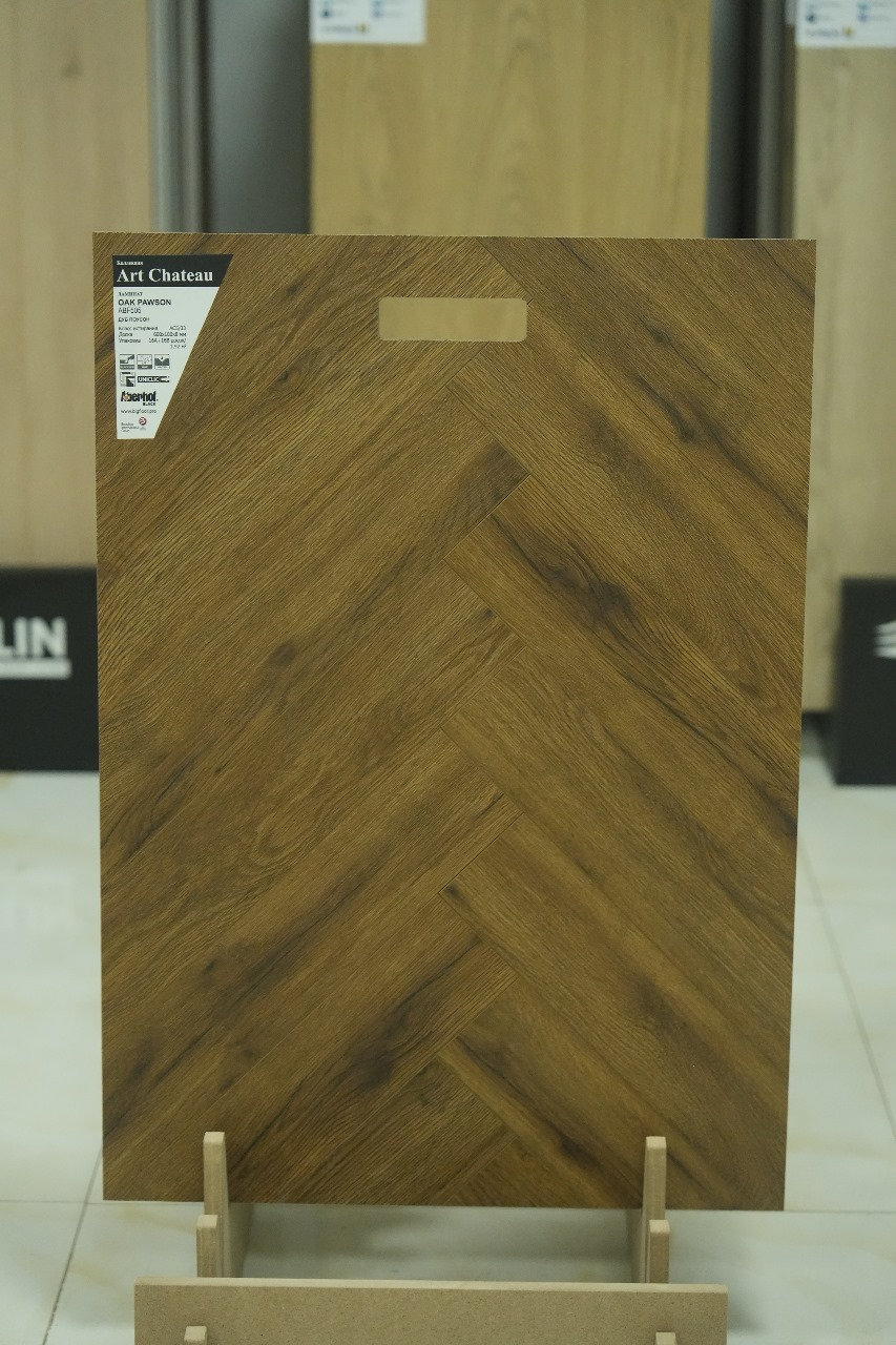 OAK PAWSON